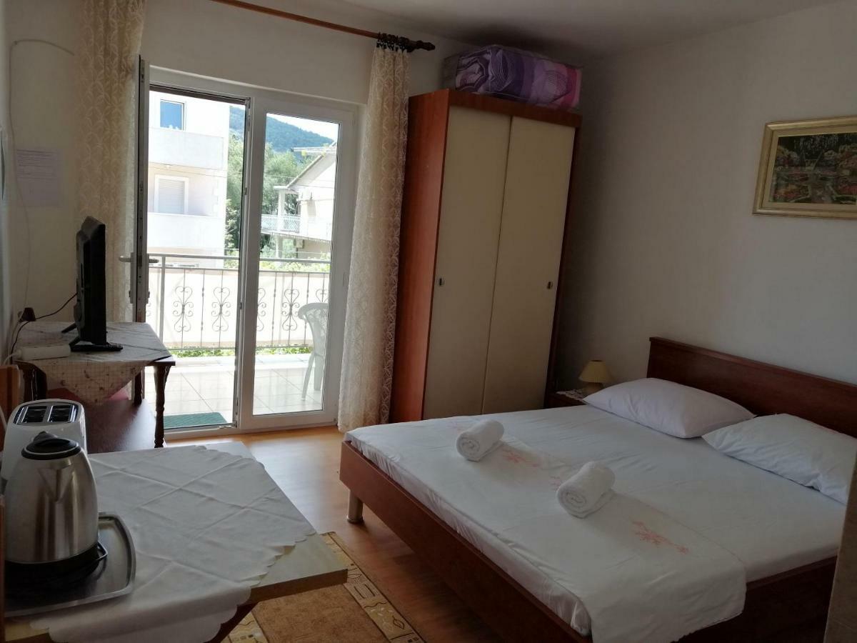 Apartments Emmas Studio Stari Grad  Extérieur photo