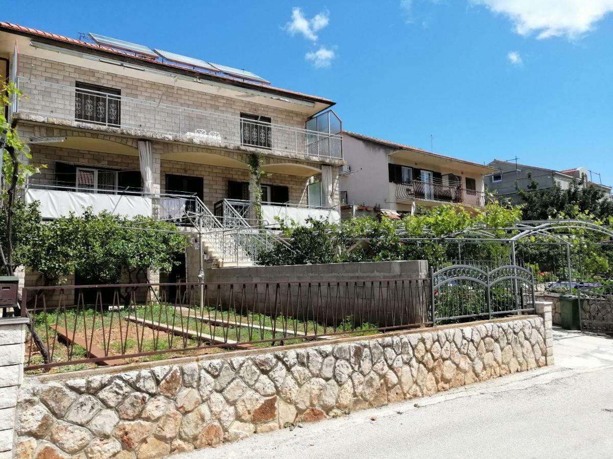 Apartments Emmas Studio Stari Grad  Extérieur photo