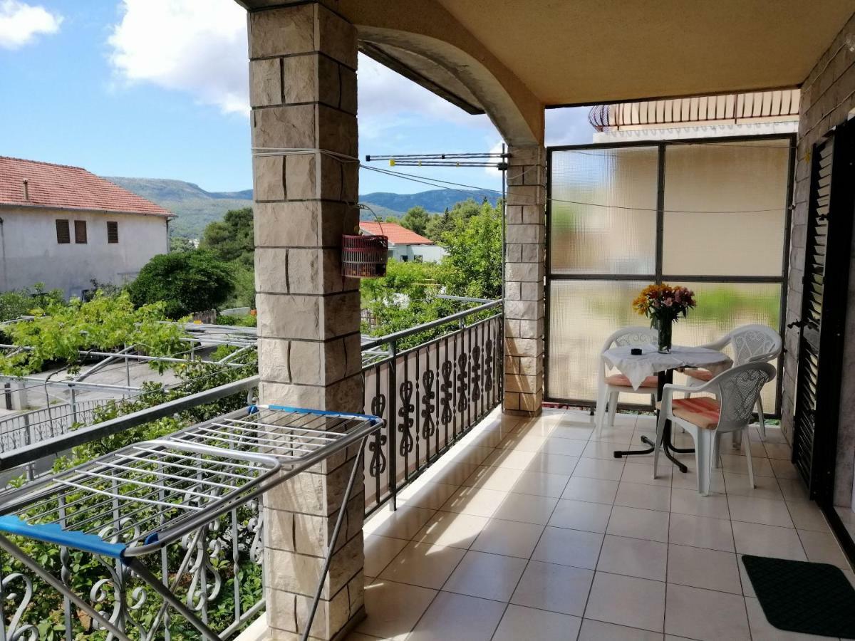 Apartments Emmas Studio Stari Grad  Extérieur photo